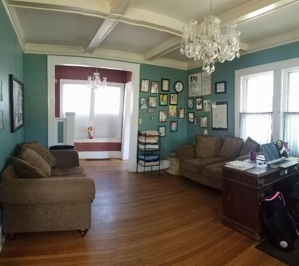 Bon Paul & Sharky's Hostel Main image